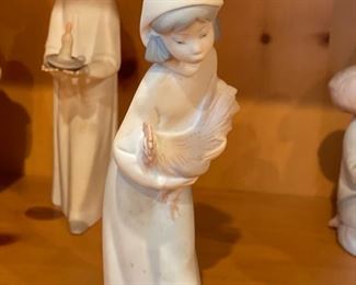 Lladro Girl Holding Chicken Figurine. Photo 5 of 5.