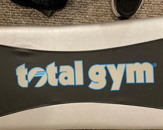 Total Gym Platinum Plus. Photo 2 of 3.