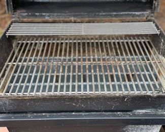 Weber Gas Grill. Photo 2 of 2.