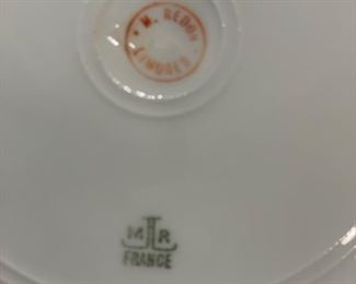 Set of 4 dessert plates. Photo 2 of 2.