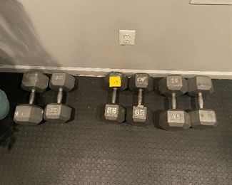 There is 3 sets
65
75
85

$400 for all three sets.