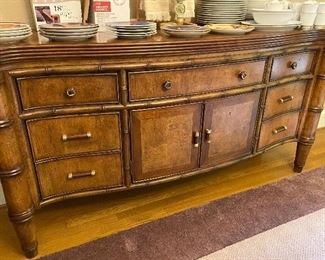 Alexander Julian Server/Buffet