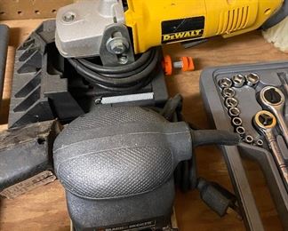 Palm Sander, DeWalt