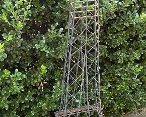 Figural Eiffel Tower