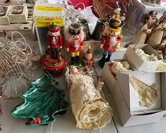 Christmas Decor (Vintage and new)
