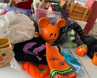 Halloween Decor (Vintage and new)
