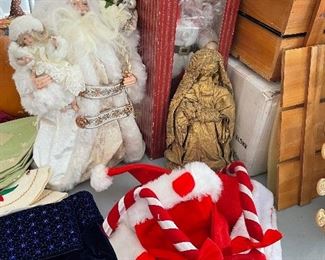 Christmas Decor (Vintage and new)