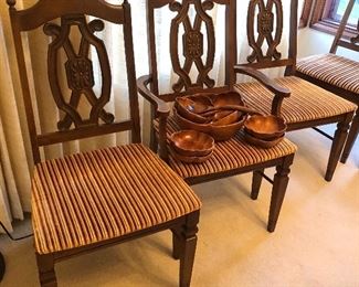 3 dining chairs from set of 6 by Broyhill (5 side chairs + 1 with arms) with matching oval dining table 