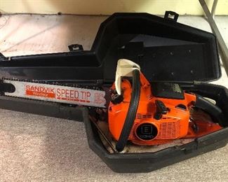 Echo 500EVL chainsaw with case