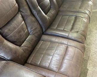 Eric Church, Highway to home. Home theater recliners