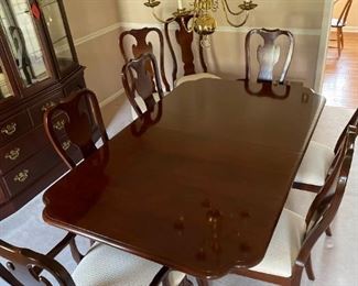 Drexel Cherry Dining Table and Chairs