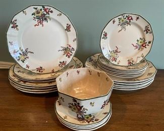 Vintage Royal Douton Old Leeds Sprays China 24pc