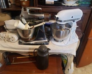 A variety of vintage mixers 