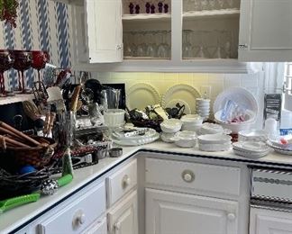 Stemware, Wine Glasses, Corning-ware, Vintage York Nut Sheller