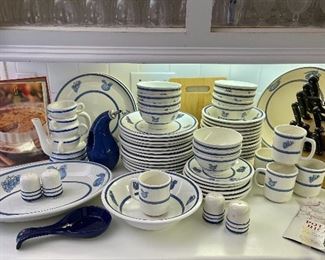 Roma Inc Hand-painted Dish Set~Italy