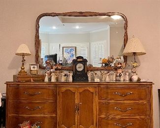 Vintage Thomasville Dresser w/Glass Protector and Mirror, Mantle Clock, Willow Tree Angel Collection, Jim Shore Angels, Vintage Bird Lamp