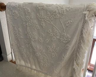 Vintage Needle Tuff Chenille Twin Bedspread 