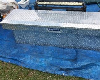 Truck bed tool box