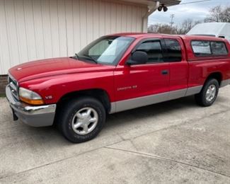 Dodge Dakota v6 pickup 