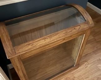 Doll is play cabinet