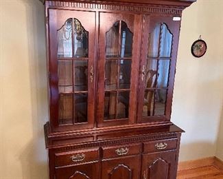 Manor House Lighted 2-Piece China Cabinet