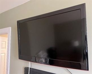 Westinghouse 32' Wall-Mounted TV - LD-3255VX