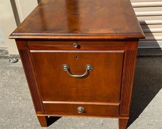 Pair of Hekman file drawers H: 25.5". W: 22". D: 27". PRICE for the Pair $200 *Pick up at storage unit in Chelsea