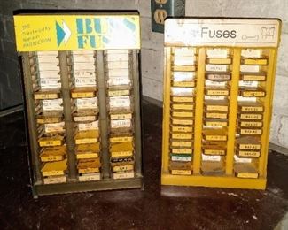 BUSS FUSES DISPLAYS