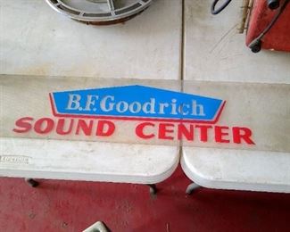 BF Goodrich sound center topper