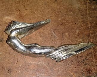 Flying lady hood ornament