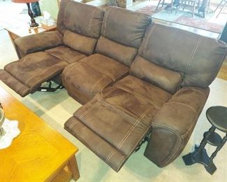 Ashley w/Power Endcliners