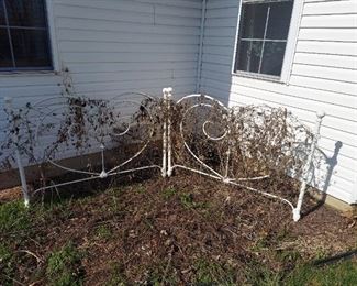 Metal Headboard Style Trellis