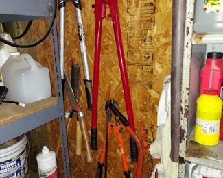 2 Bolt Cutters