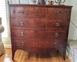 Antique English mahogany 4-drawer chest, with original pulls, pencil inlay