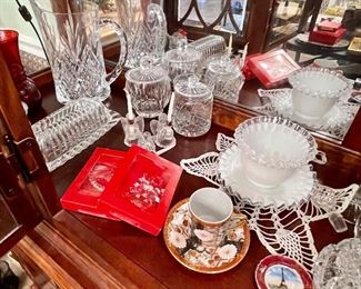 FENTON SILVERCREST PIE CRIMP RUFFLE MAYONAISE BOWL W/PLATE, CRYSTAL CONDIMENTS DISHES, CRYSTAL ORNAMENTS 