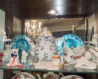 Winterberry By Pfaltzgraff Teapot, Holly Sleigh Candle Holders, Elephant Candle Holdera