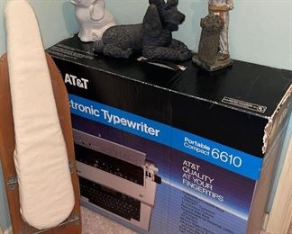 AT&T Electronic Typewriter 6610
