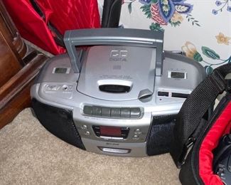 Portable Am FM CD Player