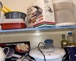 Crepe Maker, Pizzelle Maker, Tupperware 