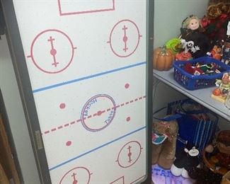 Air Hockey Table