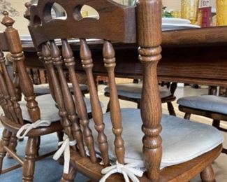 Dining Table w/2 Leaves  6 Chairs C1843 38730 $225