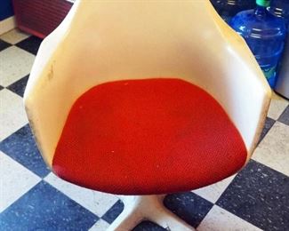 MidCentury Maurice Burke Fiberglass Swivel Tulip Chair, 32" Tall, Minor Damage To Base