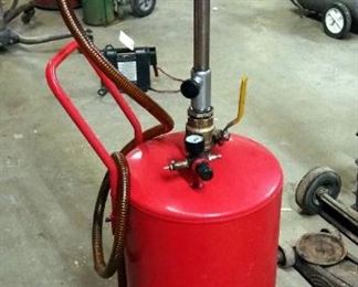 Pittsburg Automotive 20 Gallon Portable Oil Lift Drain, Item #61251