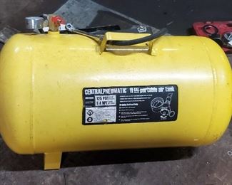 Central Pneumatic 11 Gallon Portable Air Tank
