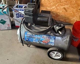 Campbell Hausfeld 20 Gallon Portable Air Compressor, With 3.5HP Motor