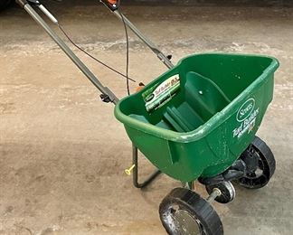 Item 233:  Scott's Seed Spreader:  $24