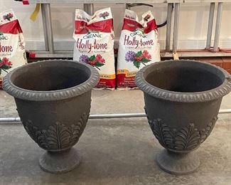 Item 240:  (2) Lightweight Planters - 18.5":  $28/Pair