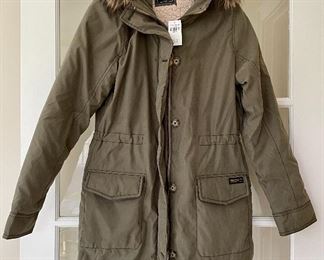 Item 196:  Abercrombie & Fitch (NWT - size M):  $38