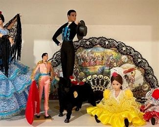 Item 161:  Marin Chiclana Spanish Doll Collection:  $28