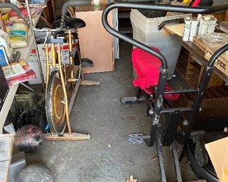 Schwinn exercise bike, pedal machine